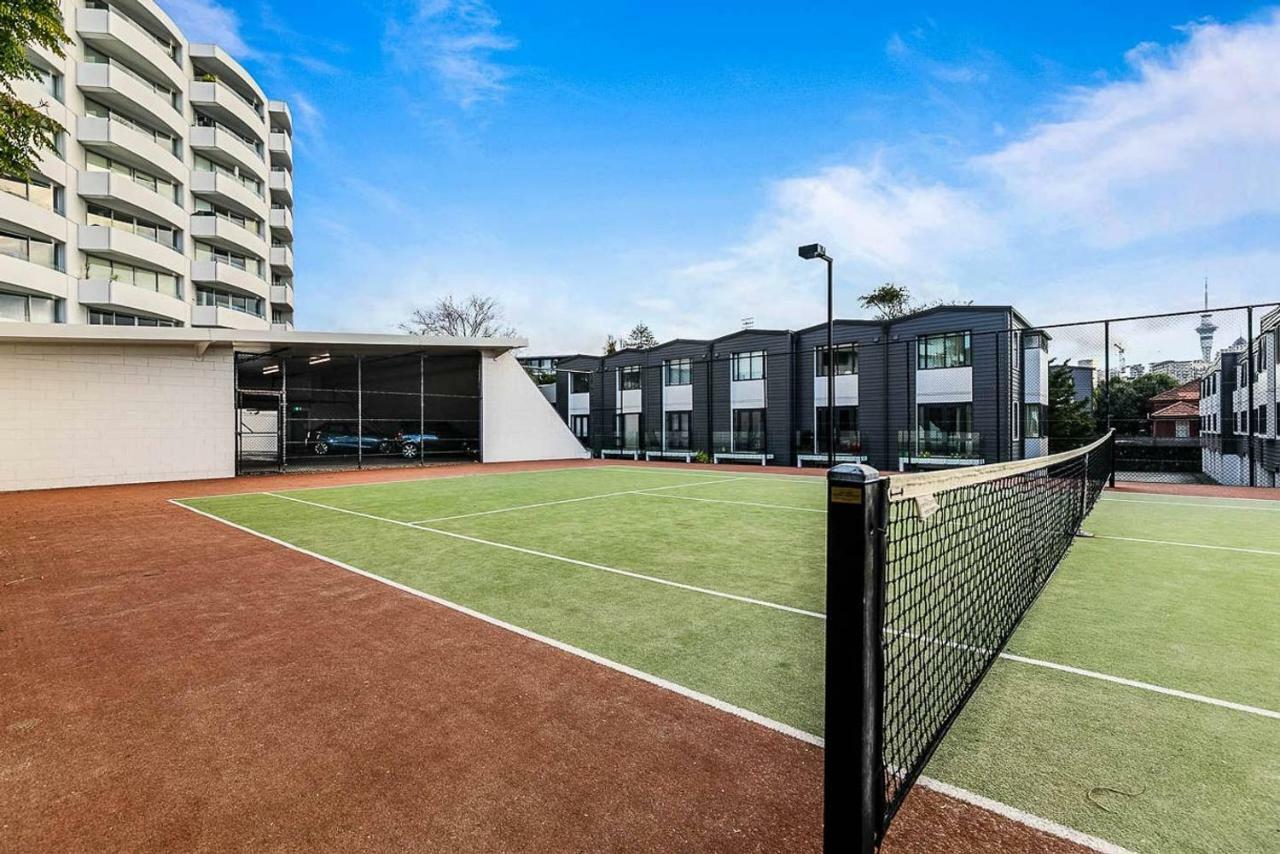 One Bedroom Apartment - Pool, Gym & Tennis Courts! Auckland Bagian luar foto
